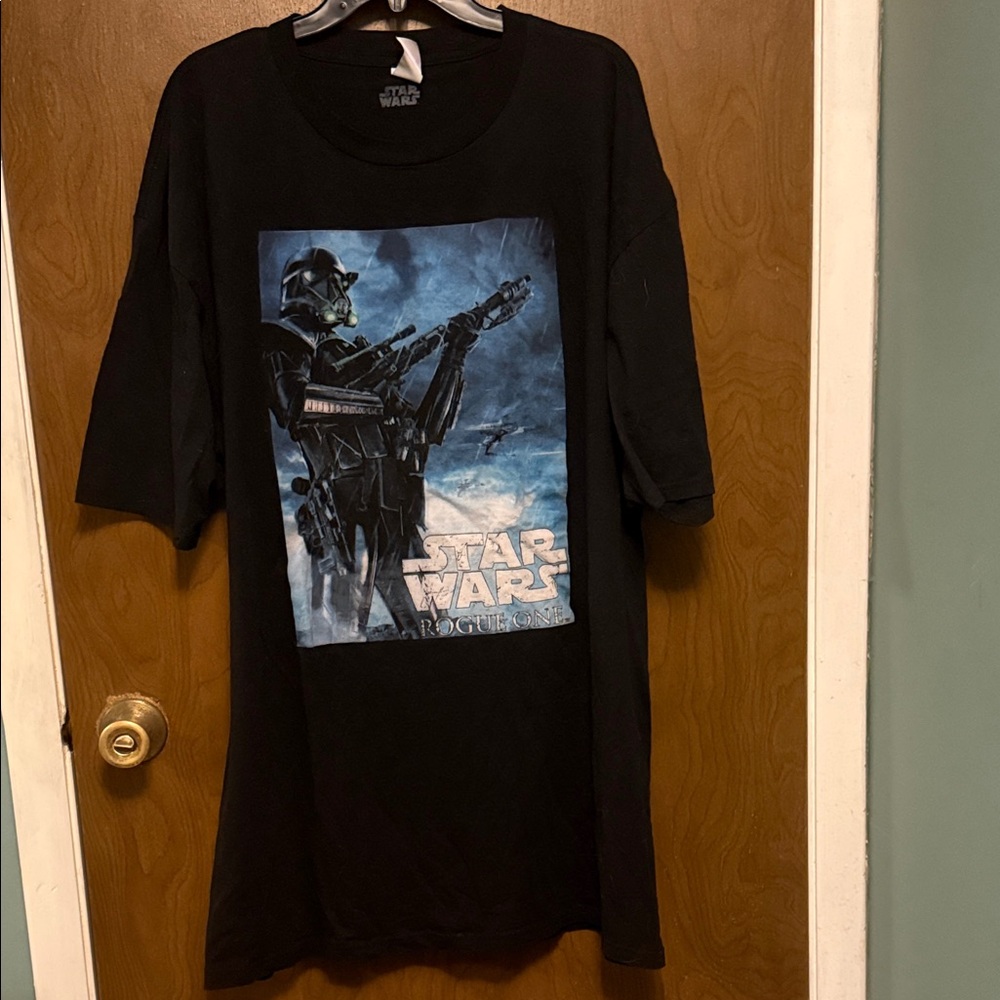 Star Wars Black and Blue Graphic Tee size 3XLT